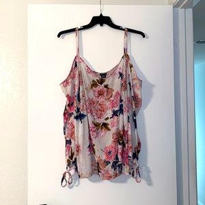 Torrid Flower Blouse Open Shoulder Size 3
